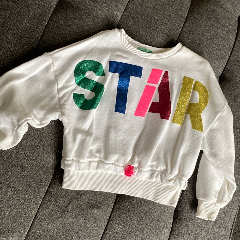 United Colors of Benetton Kids Star Crop Sweatshirt SIZE Small (6/7)
